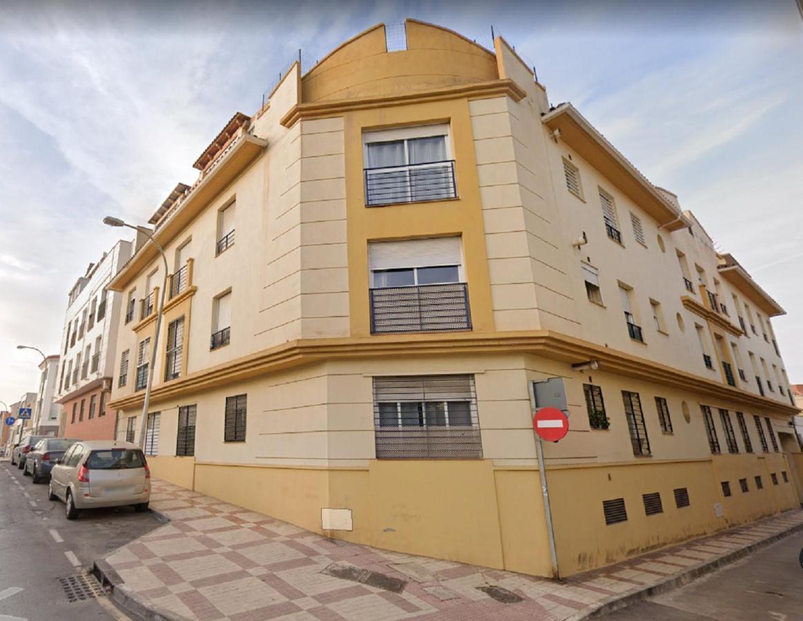 Malaga Yellow Duplex Free Parking And Terrace Екстер'єр фото